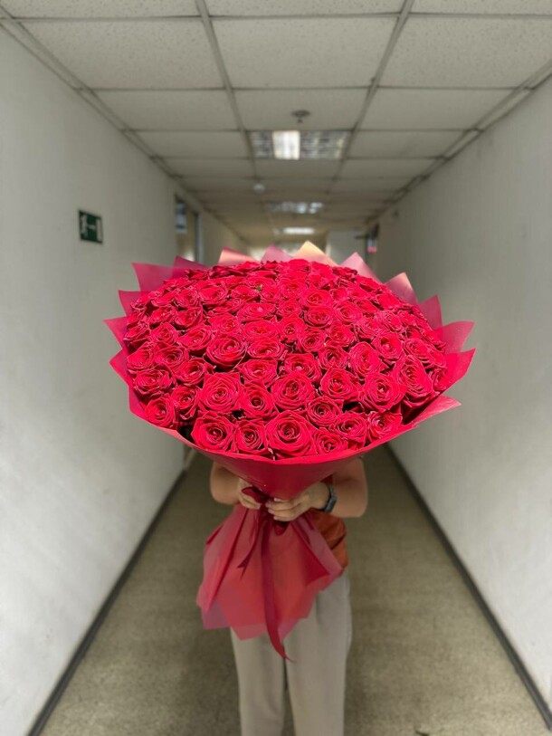 101 роза красная, артикул F1326334 - 41582 рублей, доставка по городу. Flawery - доставка цветов