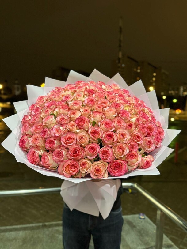 101 роза джумилия, артикул F1326336 - 45218 рублей, доставка по городу. Flawery - доставка цветов