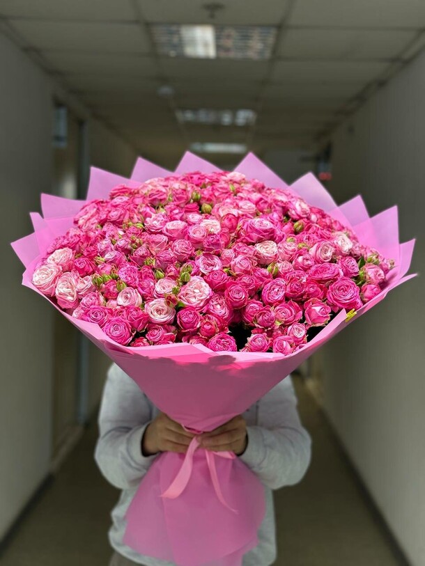 Кустовая пионовидная роза, артикул F1326343 - 35036 рублей, доставка по городу. Flawery - доставка цветов