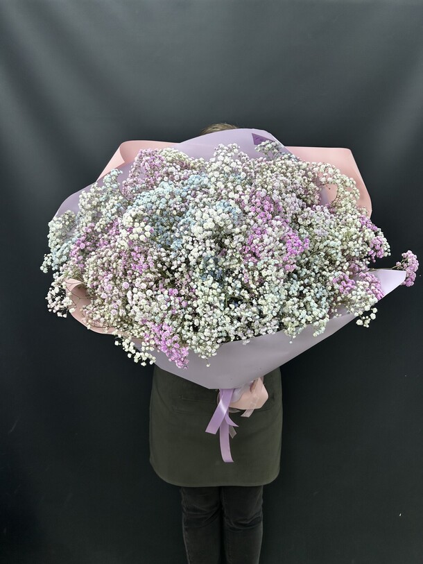 Пышный букет из гипсофилы, артикул F1340632 - 12705 рублей, доставка по городу. Flawery - доставка цветов