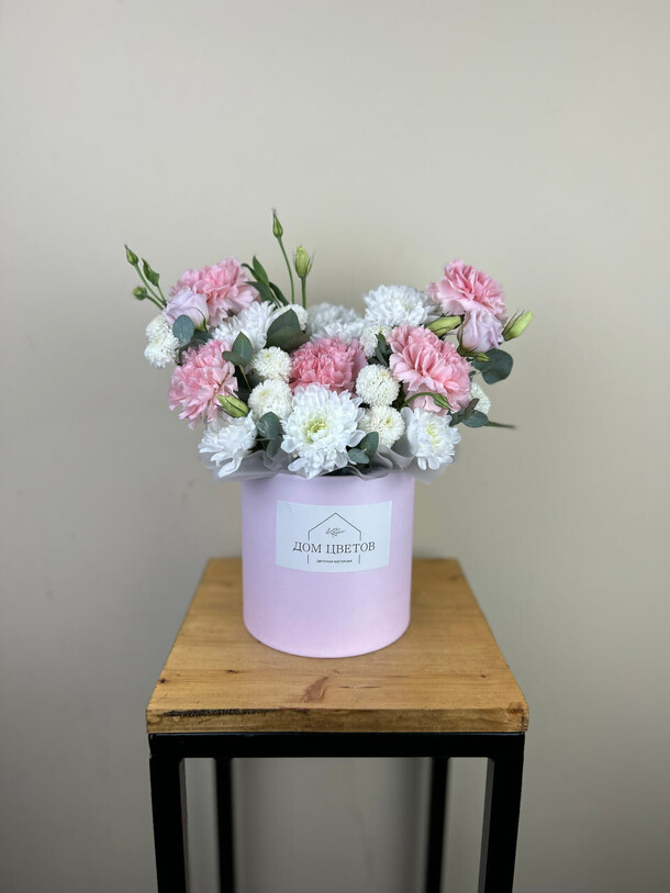 Нежная композиция, артикул F1332112 - 6560 рублей, доставка по городу. Flawery - доставка цветов