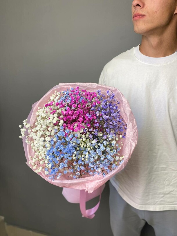 Букет радужной гипсофилы «м», артикул F1242464 - 2800 рублей, доставка по городу. Flawery - доставка цветов