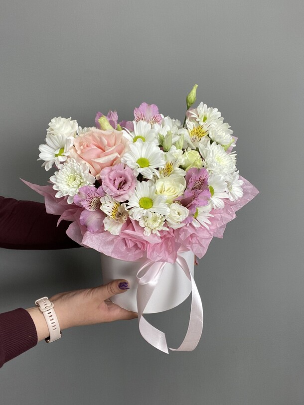 Композиция сборная «нежность», артикул F1284880 - 2800 рублей, доставка по городу. Flawery - доставка цветов