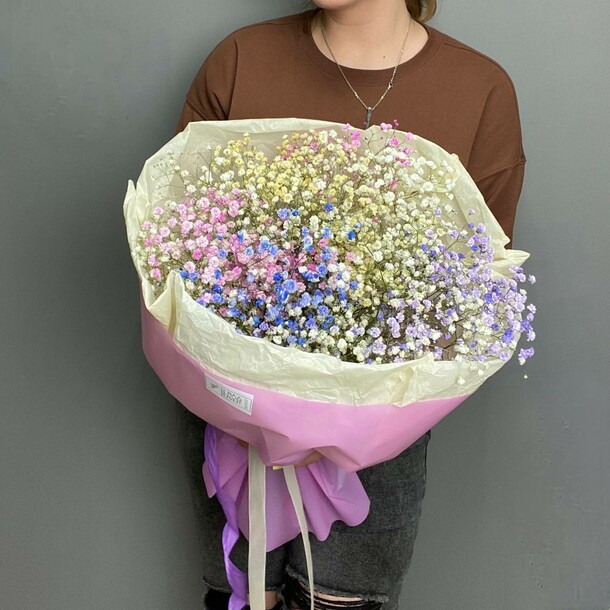 Букет радужной гипсофилы, артикул F1324576 - 3400 рублей, доставка по городу. Flawery - доставка цветов
