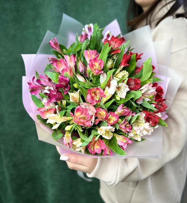 Солнце, это тебе, артикул F1245563 - 4048 рублей, доставка по городу. Flawery - доставка цветов