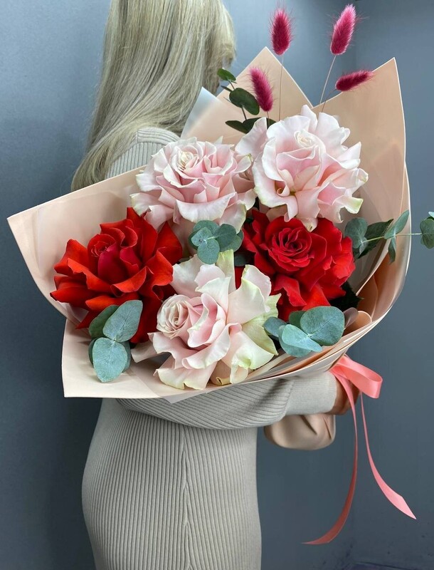 Букет французских роз элеганс де франс, артикул F1462858 - 4308 рублей, доставка по городу. Flawery - доставка цветов