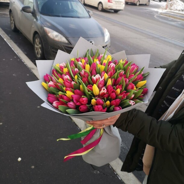 Микс тюльпанов, артикул F107588 - 48330 рублей, доставка по городу. Flawery - доставка цветов