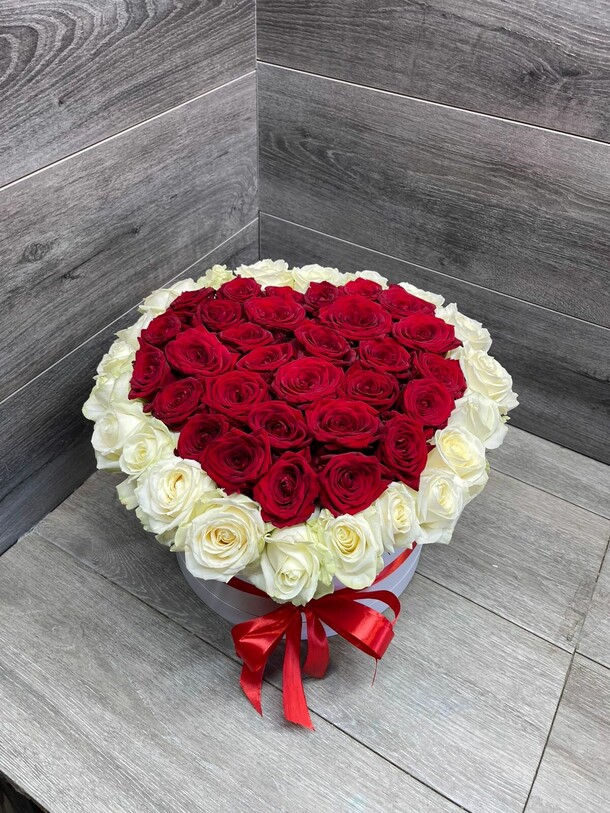 От всего сердца ❤️, артикул F1132817 - 13177 рублей, доставка по городу. Flawery - доставка цветов