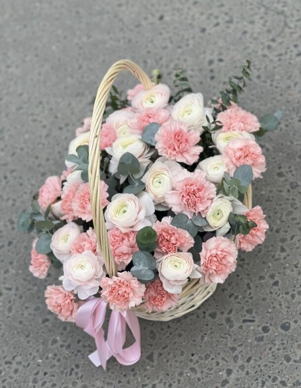 Нежная корзина, артикул F1153969 - 19489 рублей, доставка по городу. Flawery - доставка цветов