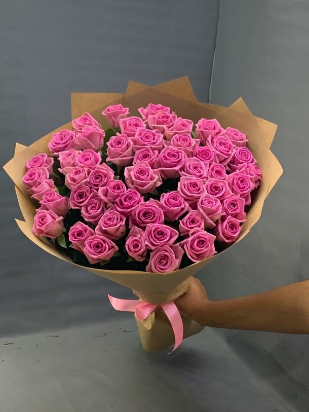 Букет из 51 розовых роз, артикул F1215065 - 10889 рублей, доставка по городу. Flawery - доставка цветов