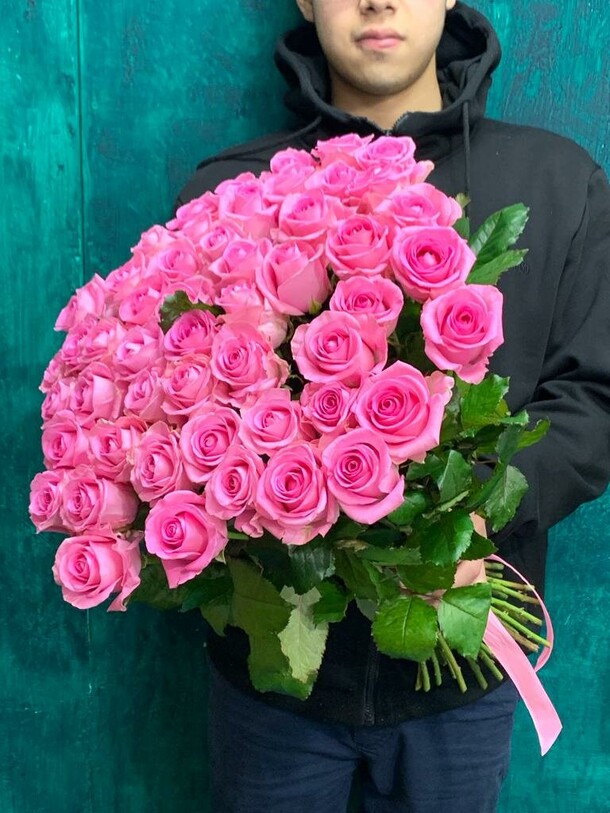 Роза розовая, артикул F1238537 - 10449 рублей, доставка по городу. Flawery - доставка цветов