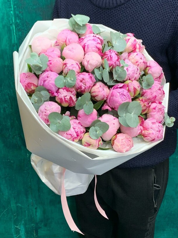 Пионы розовые, артикул F1253881 - 31943 рублей, доставка по городу. Flawery - доставка цветов