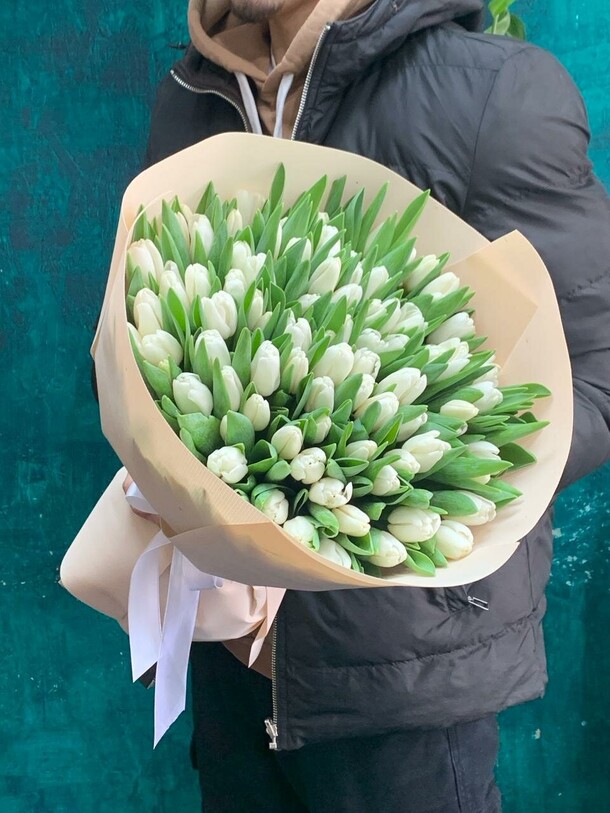 Тюльпаны белые, артикул F1258299 - 25299 рублей, доставка по городу. Flawery - доставка цветов
