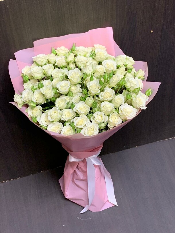 Роза кустовая, артикул F1315274 - 8470 рублей, доставка по городу. Flawery - доставка цветов