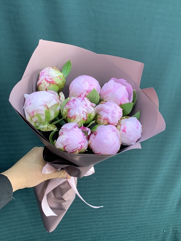 Пионы розовые, артикул F1416564 - 9999 рублей, доставка по городу. Flawery - доставка цветов