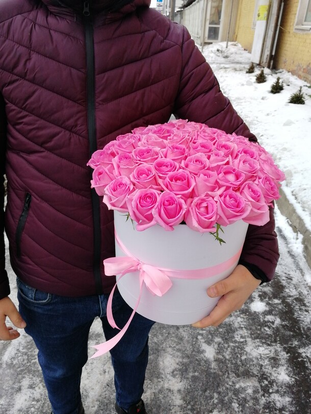 Коробка с розами., артикул F25754 - 11712 рублей, доставка по городу. Flawery - доставка цветов