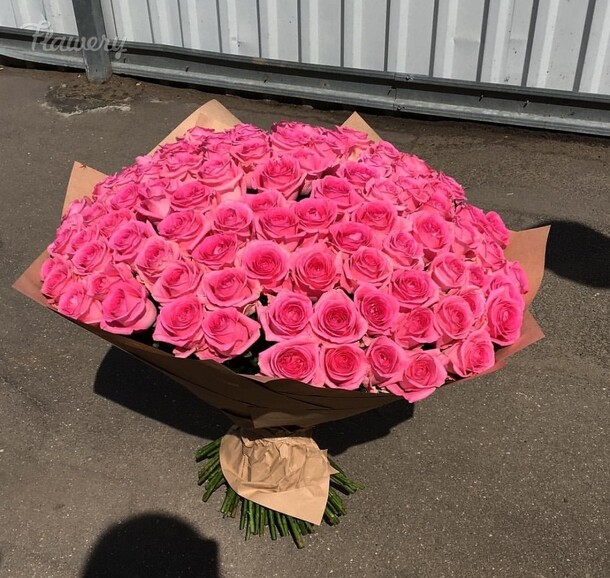 Букет из 101 розы., артикул F25847 - 26619 рублей, доставка по городу. Flawery - доставка цветов