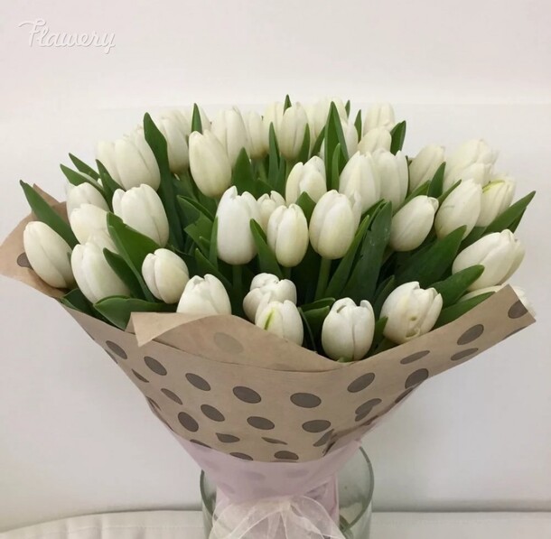Букет из 51 тюльпанов., артикул F26725 - 11419 рублей, доставка по городу. Flawery - доставка цветов