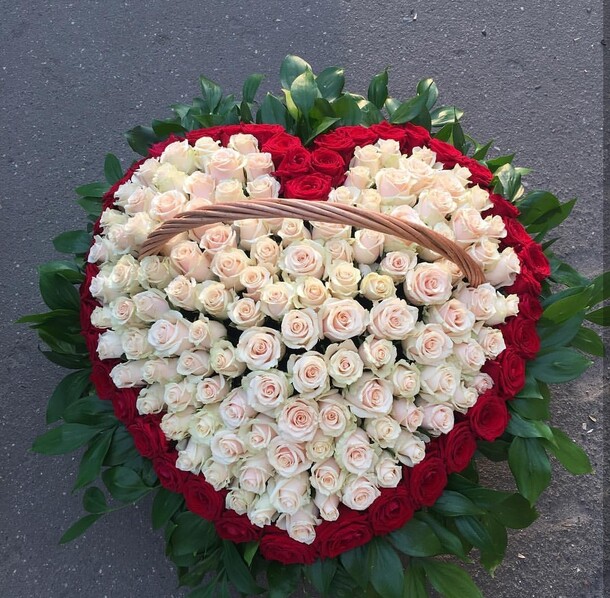 Сердца в корзине, артикул F34794 - 44289 рублей, доставка по городу. Flawery - доставка цветов