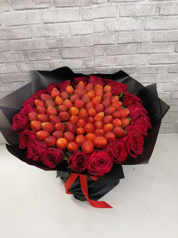 Сладкий букет., артикул F39857 - 13850 рублей, доставка по городу. Flawery - доставка цветов