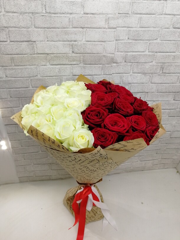 (я и ты), артикул F39859 - 5999 рублей, доставка по городу. Flawery - доставка цветов