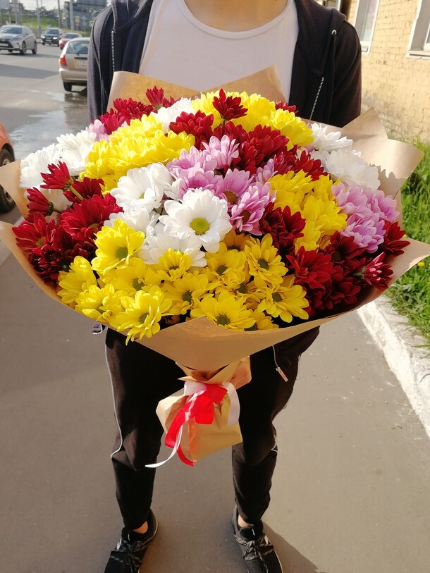 Букет из хризантемы, артикул F39874 - 7299 рублей, доставка по городу. Flawery - доставка цветов