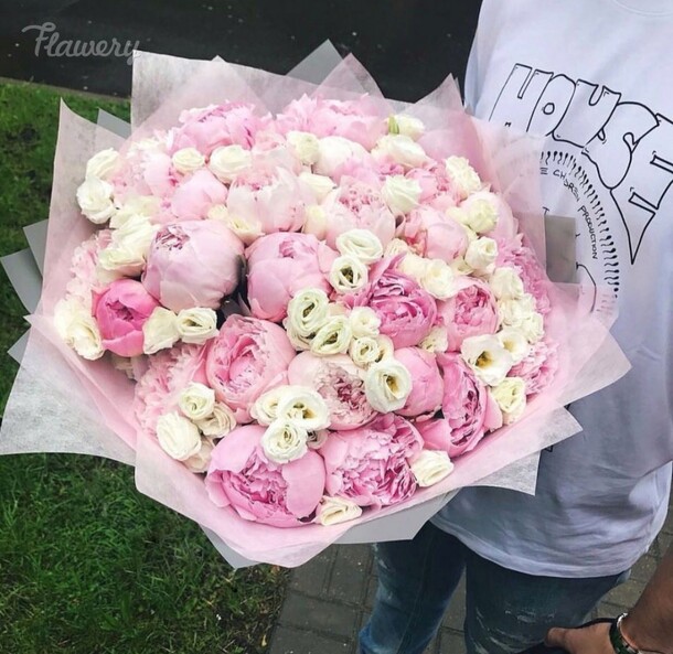 Пионы с эустомой., артикул F43689 - 29999 рублей, доставка по городу. Flawery - доставка цветов