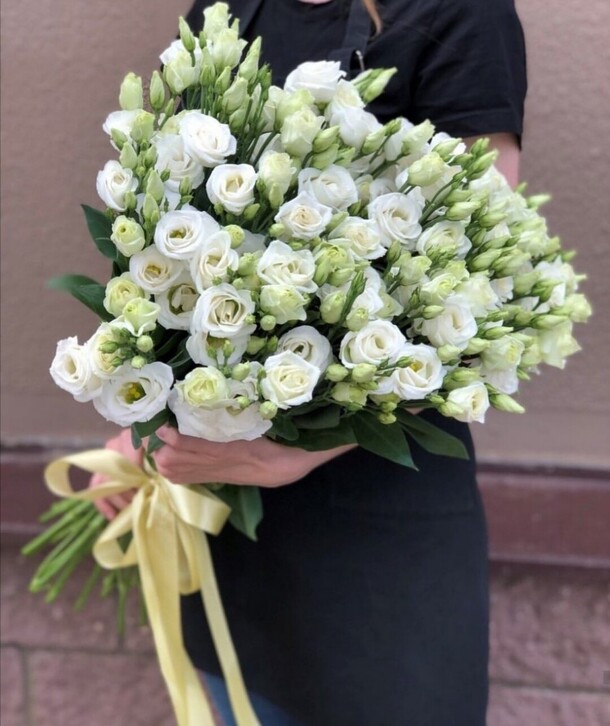 Букет из эустомы., артикул F81593 - 10647 рублей, доставка по городу. Flawery - доставка цветов