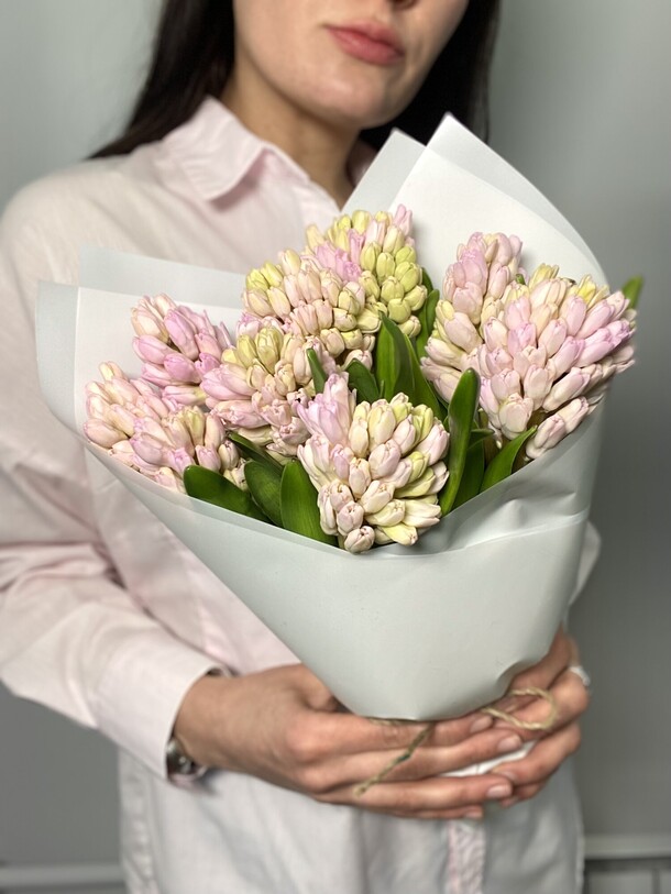 Букет гиацинтов, артикул F1253260 - 4200 рублей, доставка по городу. Flawery - доставка цветов