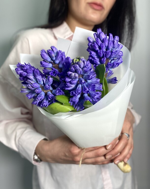 Букет синих гиацинтов, артикул F1257070 - 2900 рублей, доставка по городу. Flawery - доставка цветов