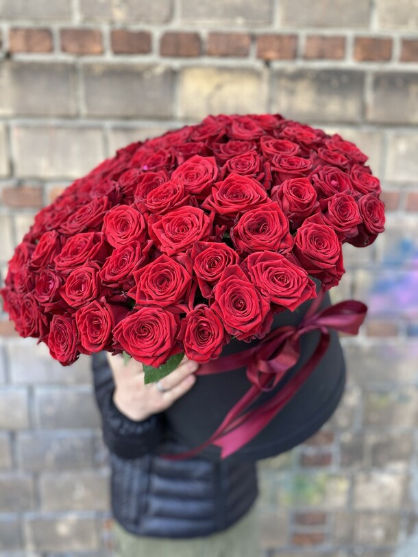 С любовью, артикул F112048 - 37566 рублей, доставка по городу. Flawery - доставка цветов