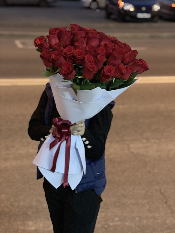 Эквадор бордовый, артикул F1139825 - 28925 рублей, доставка по городу. Flawery - доставка цветов