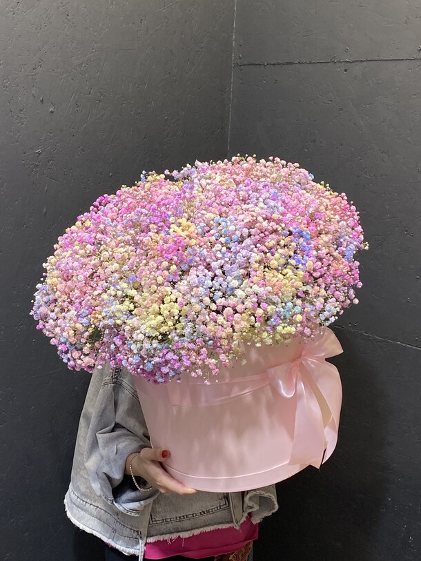 Радужная гипсофила, артикул F1209813 - 30052 рублей, доставка по городу. Flawery - доставка цветов