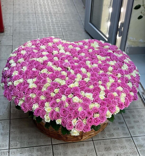 С любовью тебе, артикул F1213325 - 132232 рублей, доставка по городу. Flawery - доставка цветов