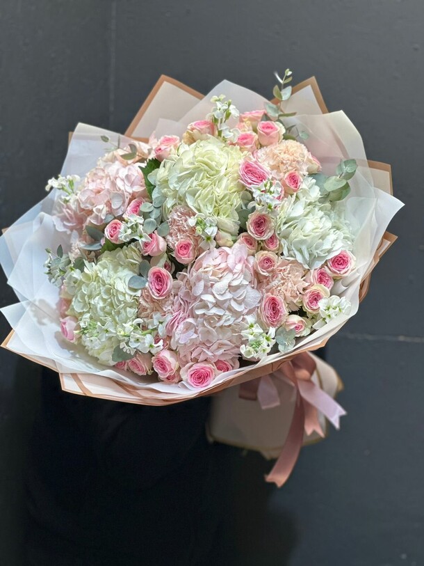 Букет мечта, артикул F1231777 - 16528 рублей, доставка по городу. Flawery - доставка цветов