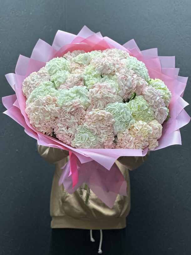 Нежные гортензии, артикул F1272545 - 18182 рублей, доставка по городу. Flawery - доставка цветов