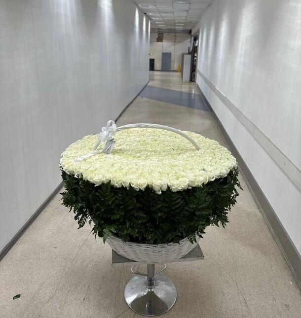 301 роза аваланж, артикул F1326956 - 112697 рублей, доставка по городу. Flawery - доставка цветов