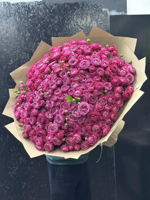 Малиновые розочки, артикул F1493385 - 49586 рублей, доставка по городу. Flawery - доставка цветов