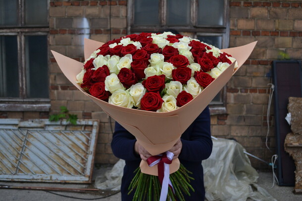 Богиня, артикул F95476 - 37190 рублей, доставка по городу. Flawery - доставка цветов