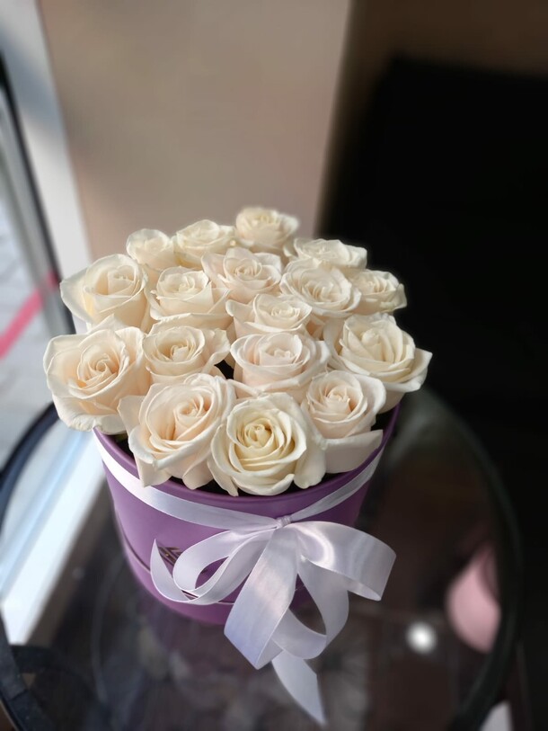 Розы в коробке ❤️, артикул F1113214 - 8228 рублей, доставка по городу. Flawery - доставка цветов