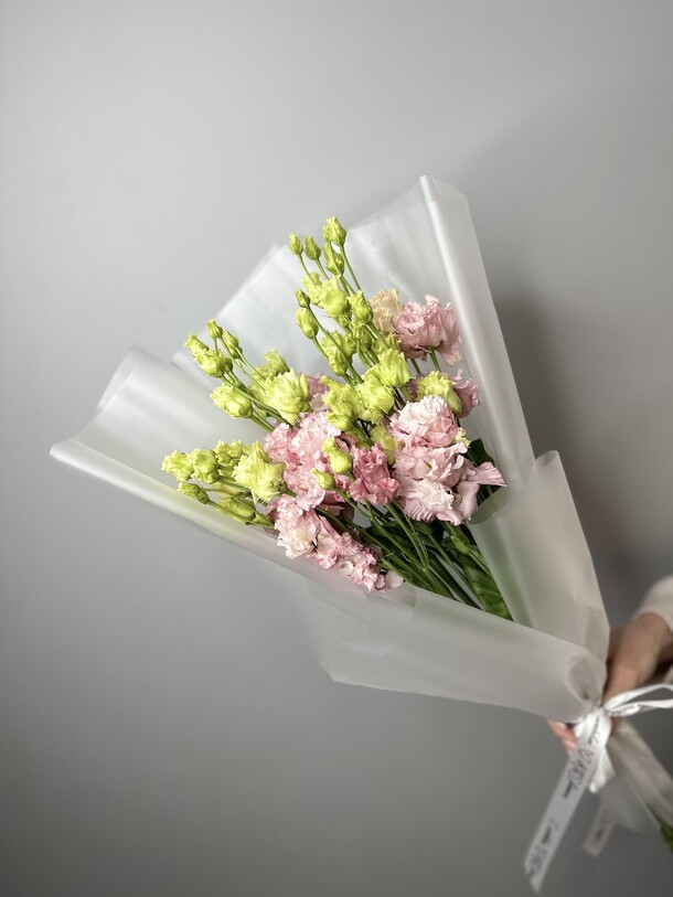 5 розовых эустом, артикул F1247954 - 4700 рублей, доставка по городу. Flawery - доставка цветов