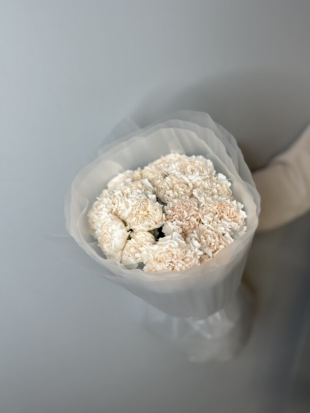 Монобукет из диантусов, артикул F1248246 - 4500 рублей, доставка по городу. Flawery - доставка цветов