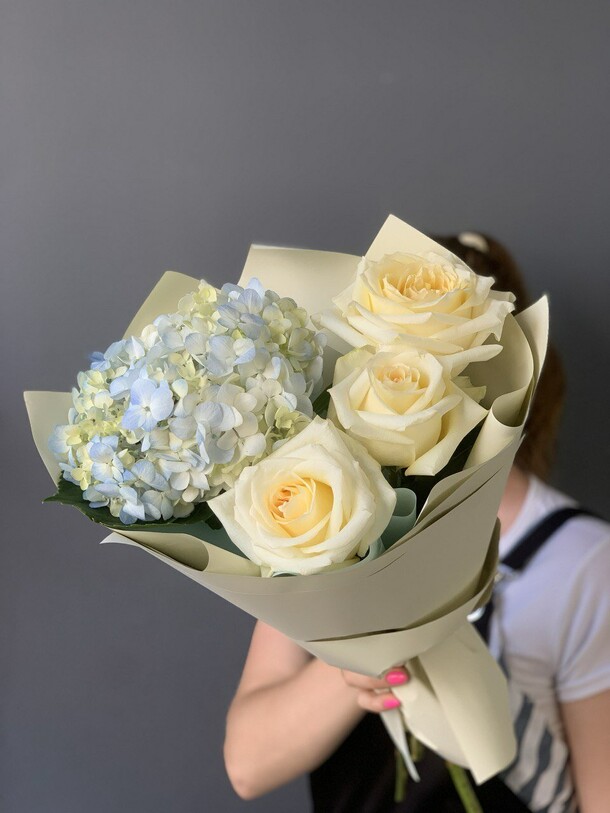 Гармония цветов, артикул F1210216 - 2900 рублей, доставка по городу. Flawery - доставка цветов