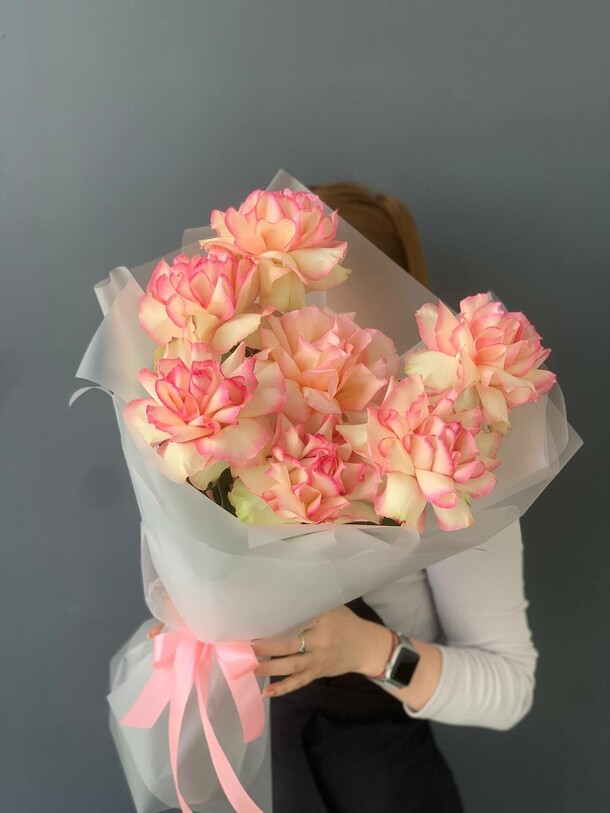 История о розах, артикул F1296571 - 3800 рублей, доставка по городу. Flawery - доставка цветов