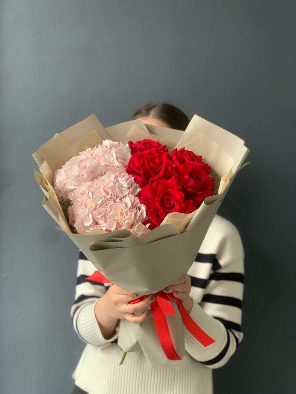 Земляничное суфле, артикул F1327783 - 4550 рублей, доставка по городу. Flawery - доставка цветов