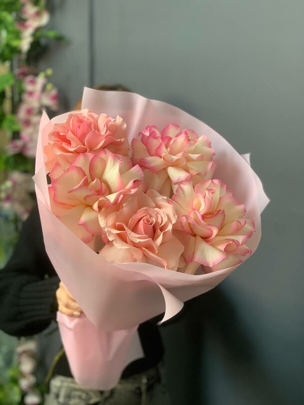 Французские розы для любимой, артикул F1345504 - 2950 рублей, доставка по городу. Flawery - доставка цветов