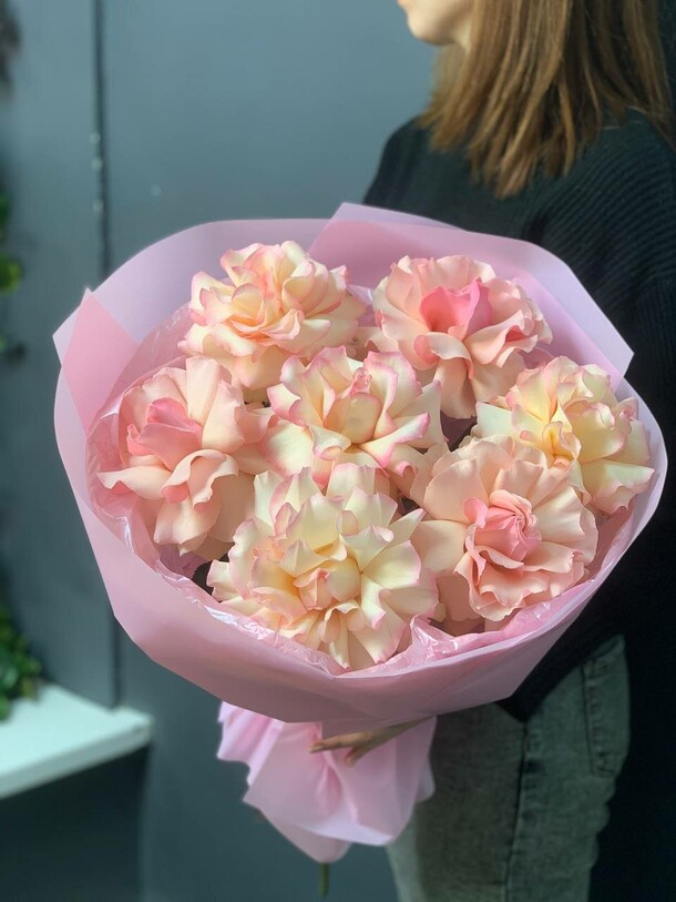 Розы для мамы, артикул F1345528 - 3800 рублей, доставка по городу. Flawery - доставка цветов