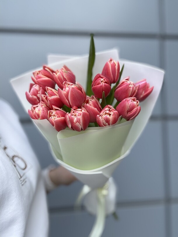 Пионовидные тюльпаны, артикул F1379933 - 3850 рублей, доставка по городу. Flawery - доставка цветов