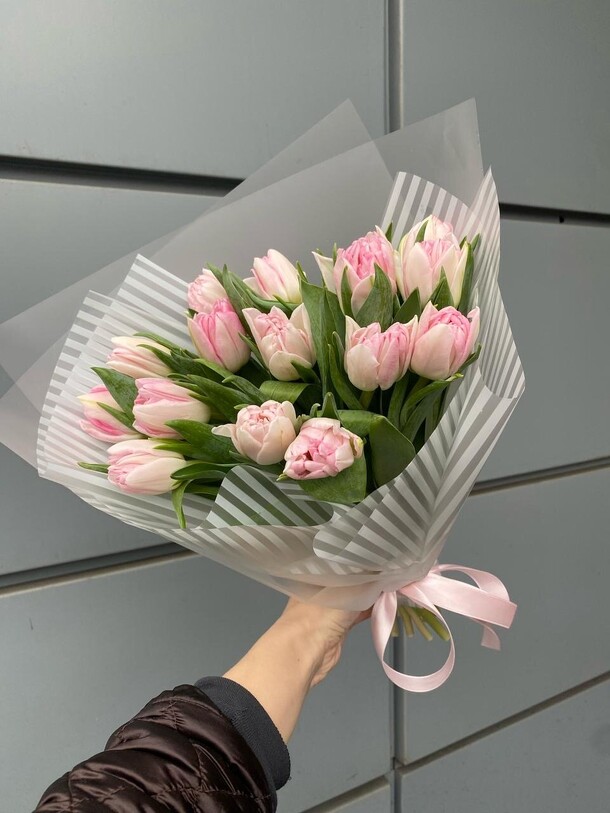 Пионовидные тюльпаны премиум сорта, артикул F1392312 - 5240 рублей, доставка по городу. Flawery - доставка цветов