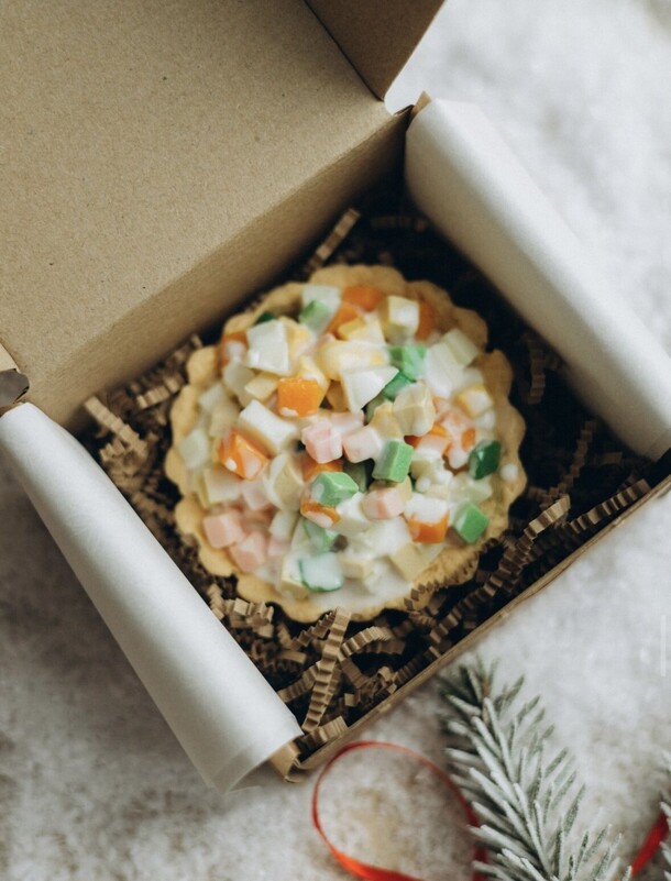 Мыло ручной работы «оливье», артикул F1353271 - 630 рублей, доставка по городу. Flawery - доставка цветов